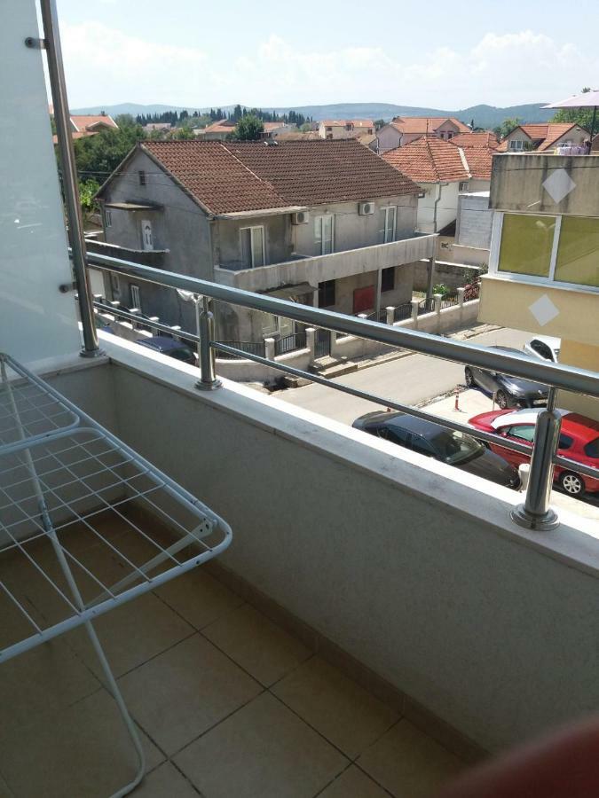 Mona&Mike Apartments Tivat Dış mekan fotoğraf
